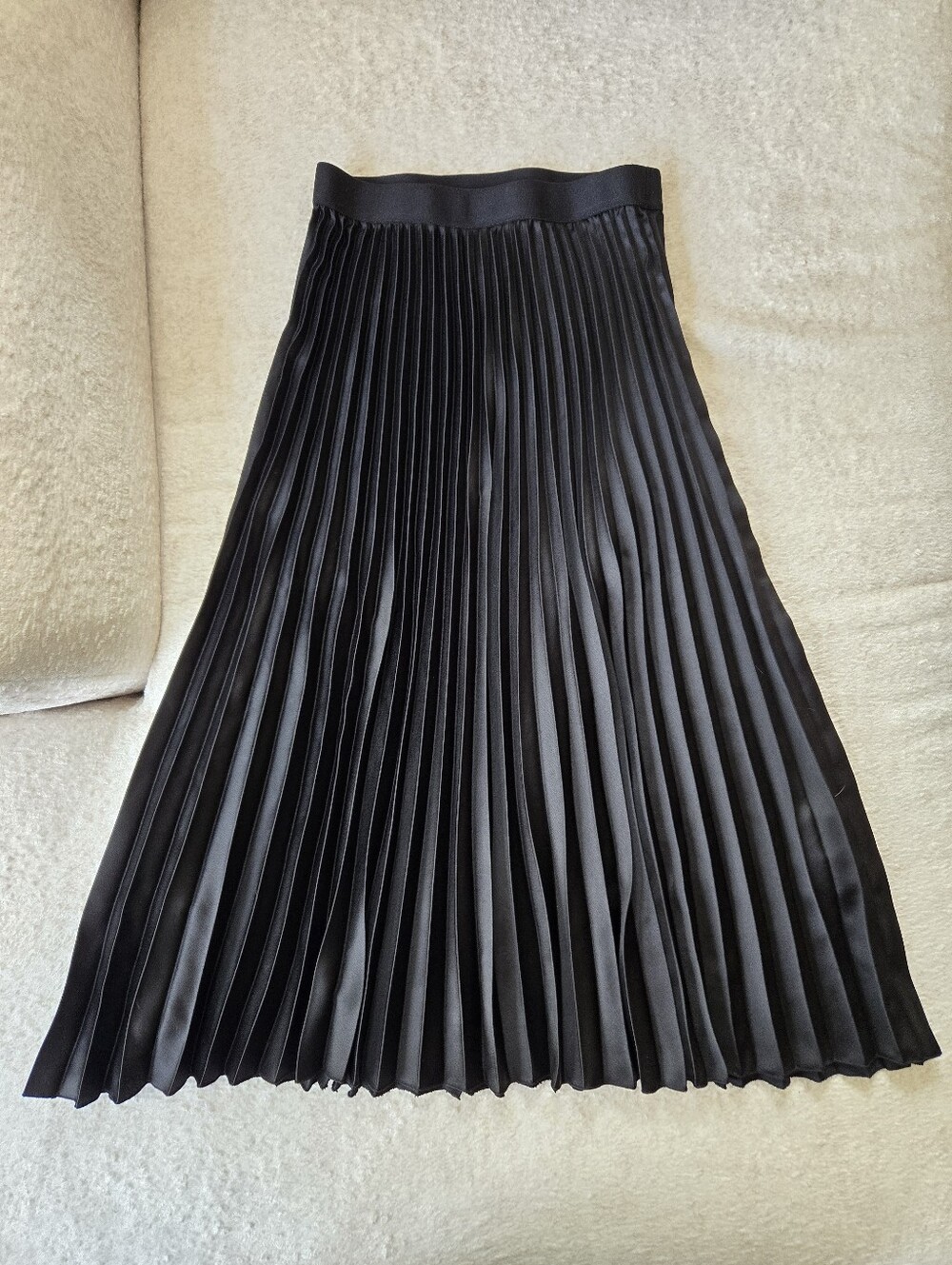 H&M Pleated Midi Skirt